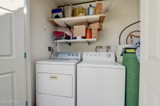 Photo #5: 6701346 Listing