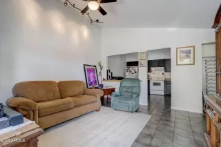 Photo #6: 6701346 Listing