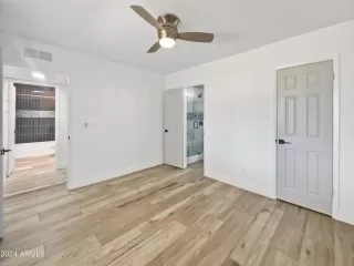 Photo #2: 6701347 Listing 