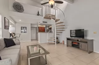 Photo #3: 6701532 Listing