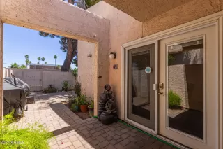 Photo #4: 6701767 Listing