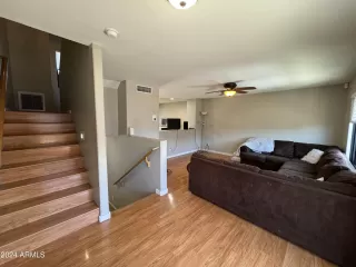 Photo #6: 6701860 Listing