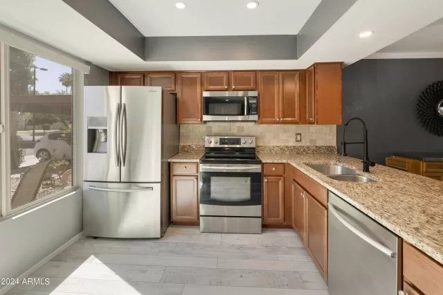 MLS: 6701902 Condo For Sale