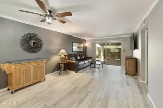 Photo #4: 6701902 Listing