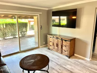 Photo #6: 6701902 Listing