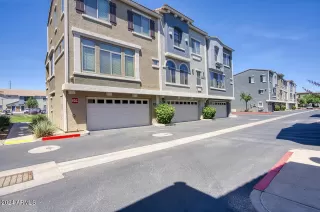 Photo #2: 6701939 Listing