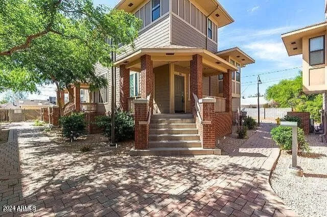 MLS: 6701943 Condo For Sale