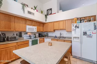 Photo #6: 6701943 Listing