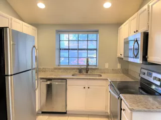 Photo #1: 6702205 Listing