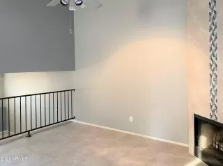 Photo #3: 6702205 Listing