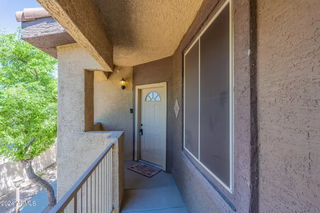 MLS: 6702218 Condo For Sale