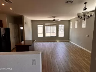 Photo #2: 6702308 Listing 