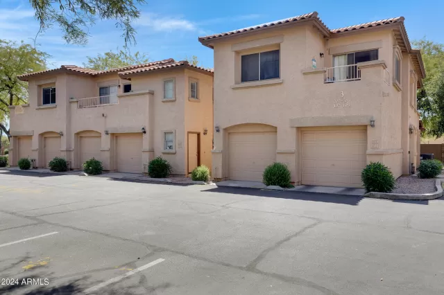 MLS: 6702710 Condo For Sale