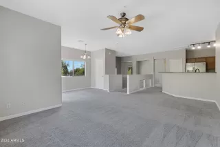 Photo #5: 6702710 Listing