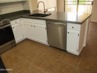 Photo #3: 6702851 Listing