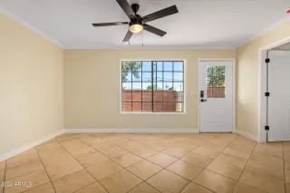 Photo #3: 6702892 Listing