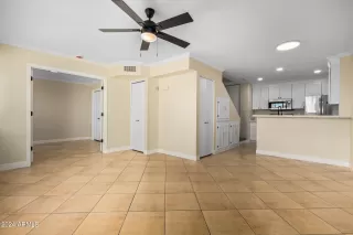 Photo #4: 6702892 Listing