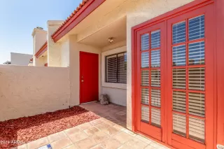 Photo #4: 6703157 Listing