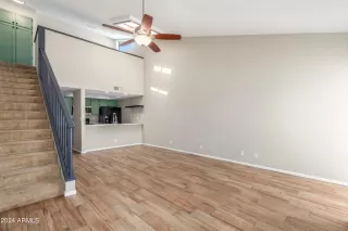 Photo #6: 6703157 Listing