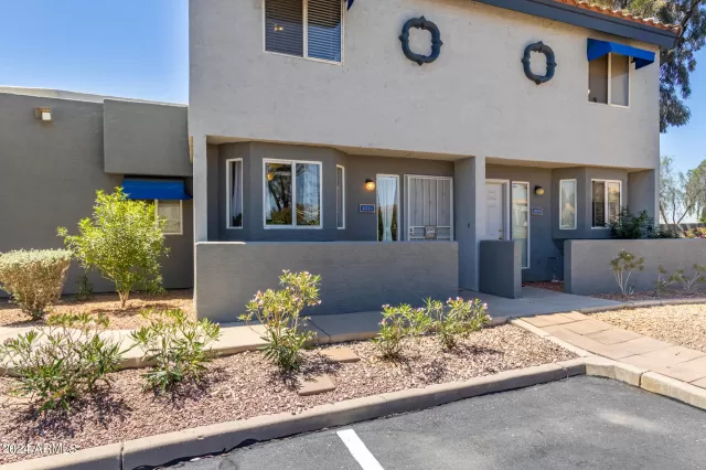 MLS: 6703193 Condo For Sale