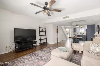 Photo #4: 6703193 Listing 