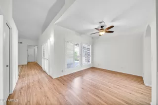 Photo #3: 6703216 Listing