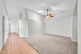 Photo #5: 6703216 Listing