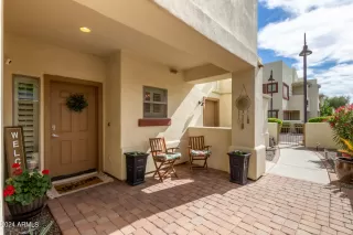 Photo #1: 6703376 Listing 