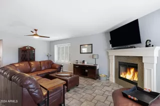 Photo #2: 6703426 Listing