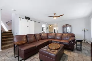 Photo #3: 6703426 Listing