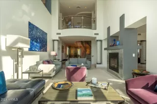 Photo #2: 6703536 Listing