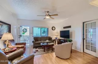 Photo #4: 6703551 Listing