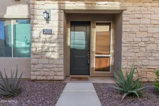 Photo #2: 6703591 Listing