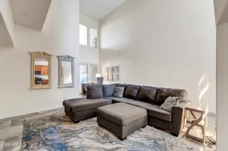 Photo #6: 6703670 Listing 