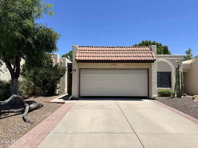 MLS: 6703731 Condo For Sale