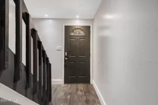 Photo #2: 6704166 Listing 