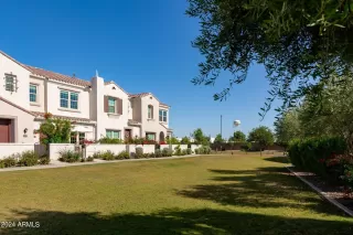 Photo #3: 6704184 Listing 