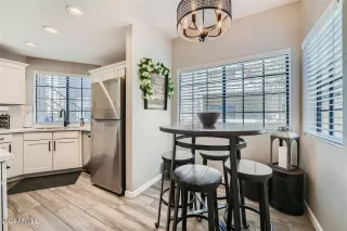 Photo #3: 6704277 Listing 