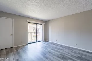 Photo #5: 6704492 Listing 