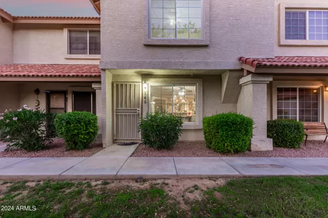 MLS: 6704633 Condo For Sale