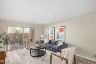 Photo #2: 6704738 Listing 