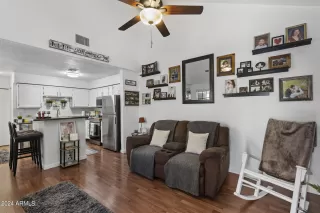 Photo #5: 6704845 Listing 