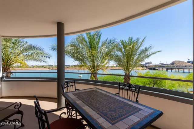 MLS: 6704900 Condo For Sale