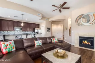 Photo #4: 6704900 Listing 