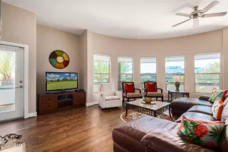 Photo #6: 6704900 Listing 