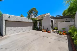 Photo #1: 6705040 Listing