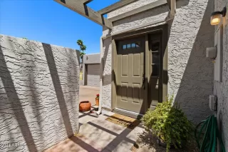 Photo #2: 6705040 Listing