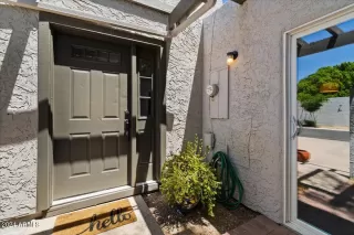 Photo #3: 6705040 Listing