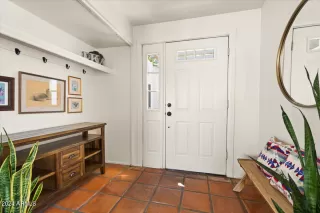 Photo #5: 6705040 Listing