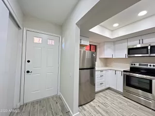 Photo #4: 6705063 Listing